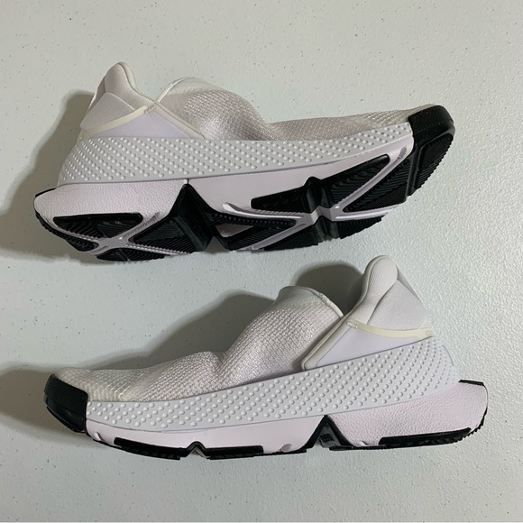 Nike Women's Go Flyease Slip-On Running Shoes-Size 7.5 NWOT - Picture 12 of 13